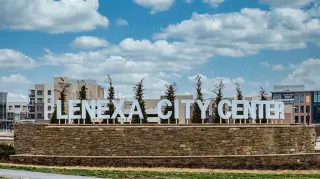 Lenexa, KS - Concrete Services